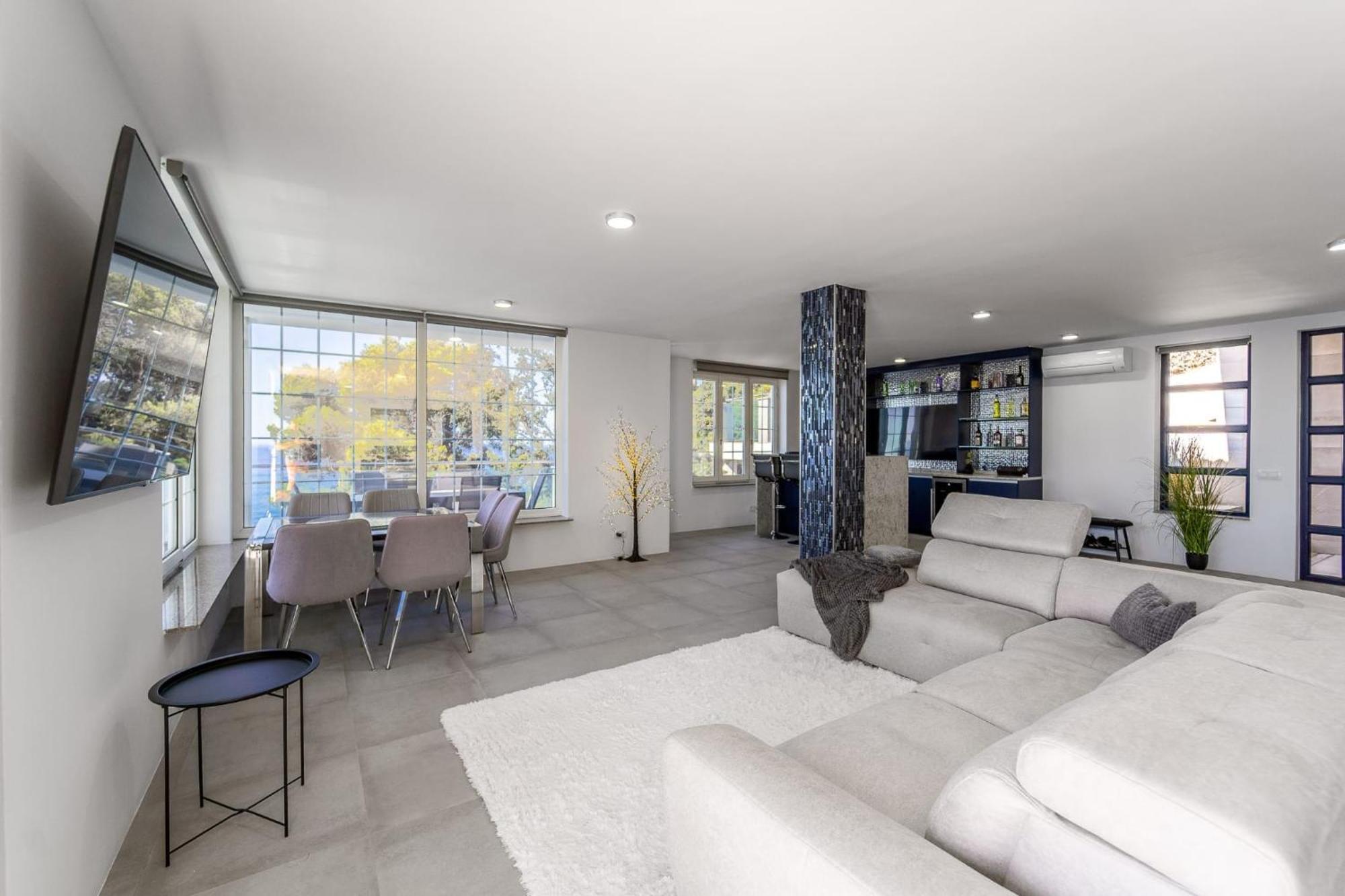 Villa Oceanfront, Swimming Pool, Jacuzzi Lloret de Mar