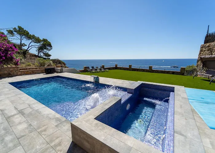 Oceanfront, Swimming Pool, Jacuzzi