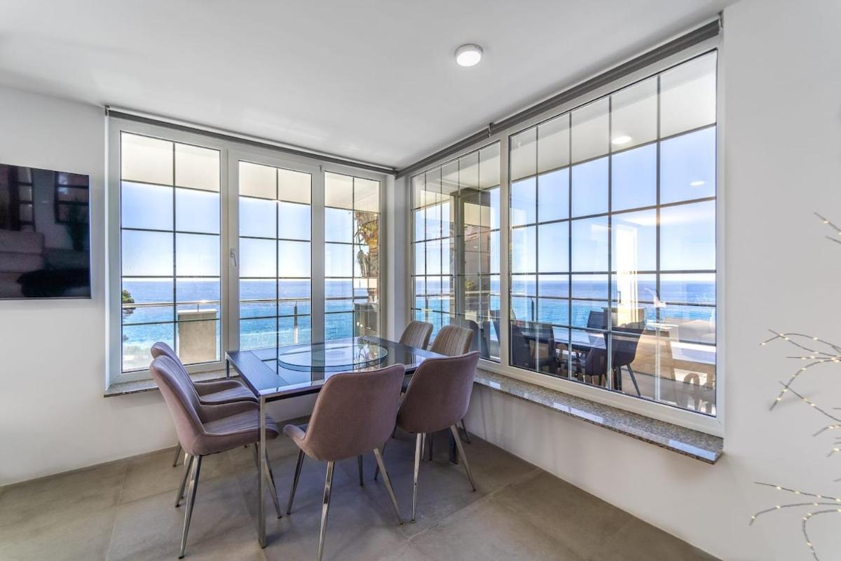 Oceanfront, Swimming Pool, Jacuzzi Villa *